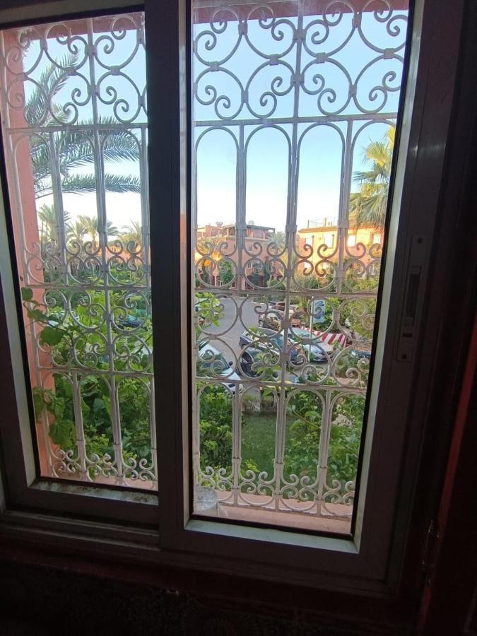 Riad A Marrakech Dans La Residence Touristique Al Qaria Assiyahia มาร์ราเกช ภายนอก รูปภาพ