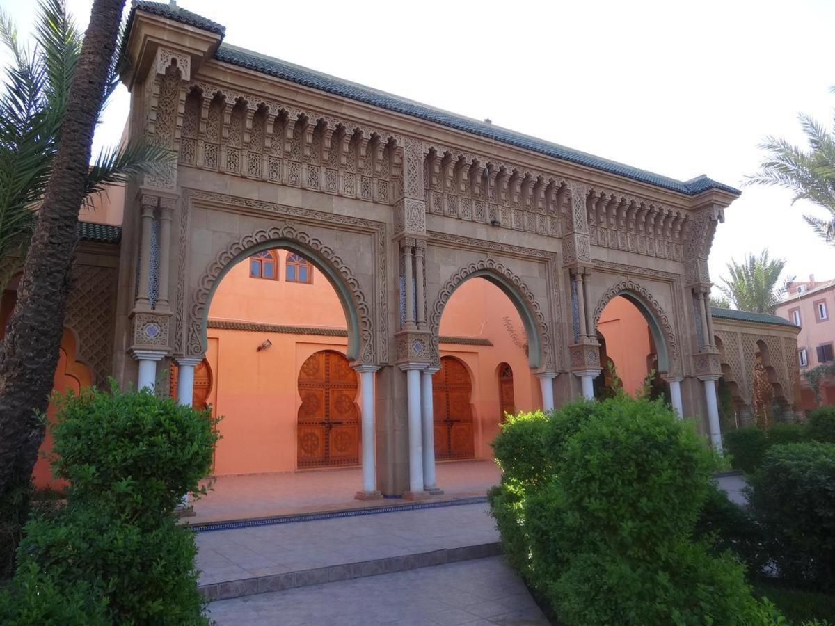 Riad A Marrakech Dans La Residence Touristique Al Qaria Assiyahia มาร์ราเกช ภายนอก รูปภาพ
